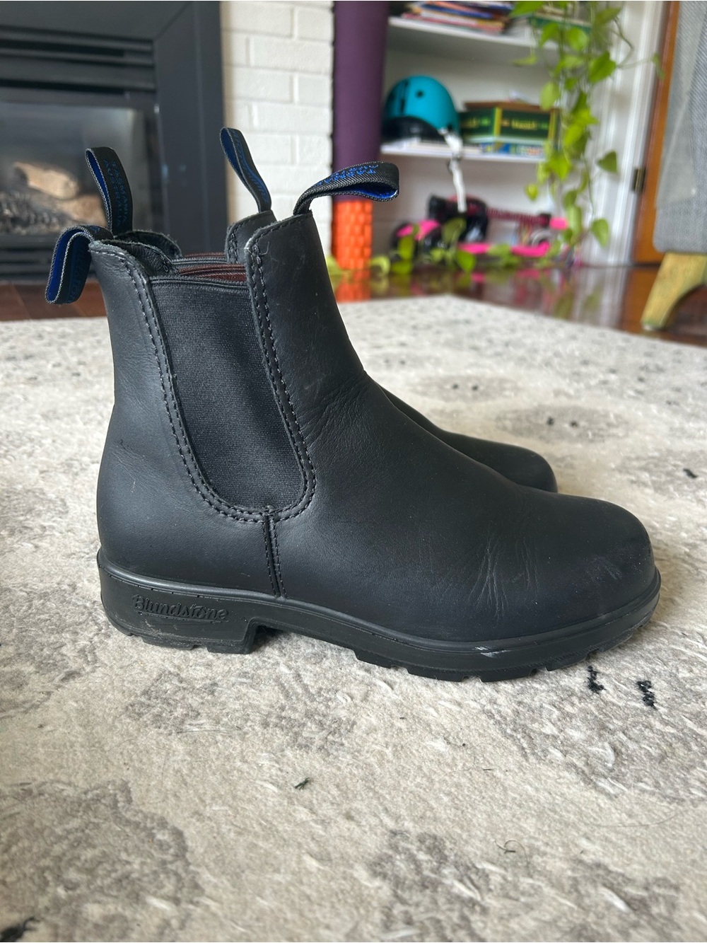 Blundstone womens Black Chelsea Boots with shearling insoles